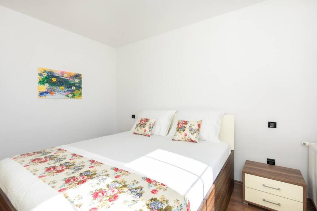 Apartment Natali Punat- Free Parking On Premises Екстериор снимка