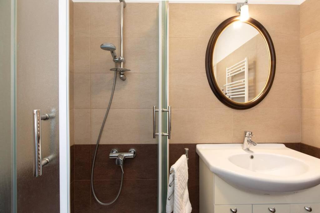 Apartment Natali Punat- Free Parking On Premises Екстериор снимка