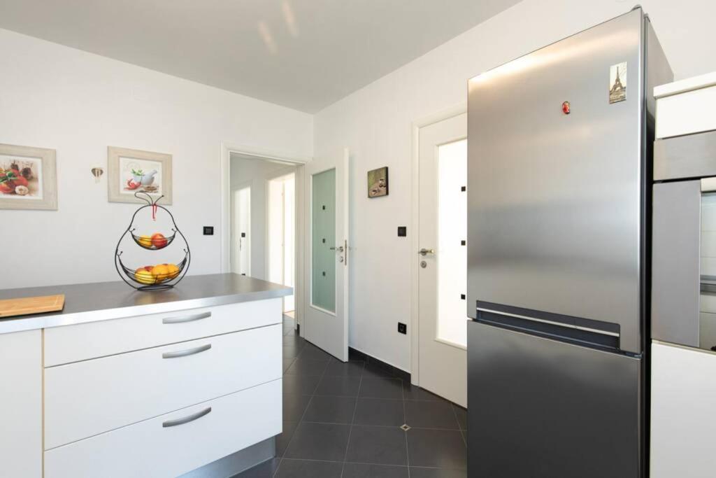 Apartment Natali Punat- Free Parking On Premises Екстериор снимка